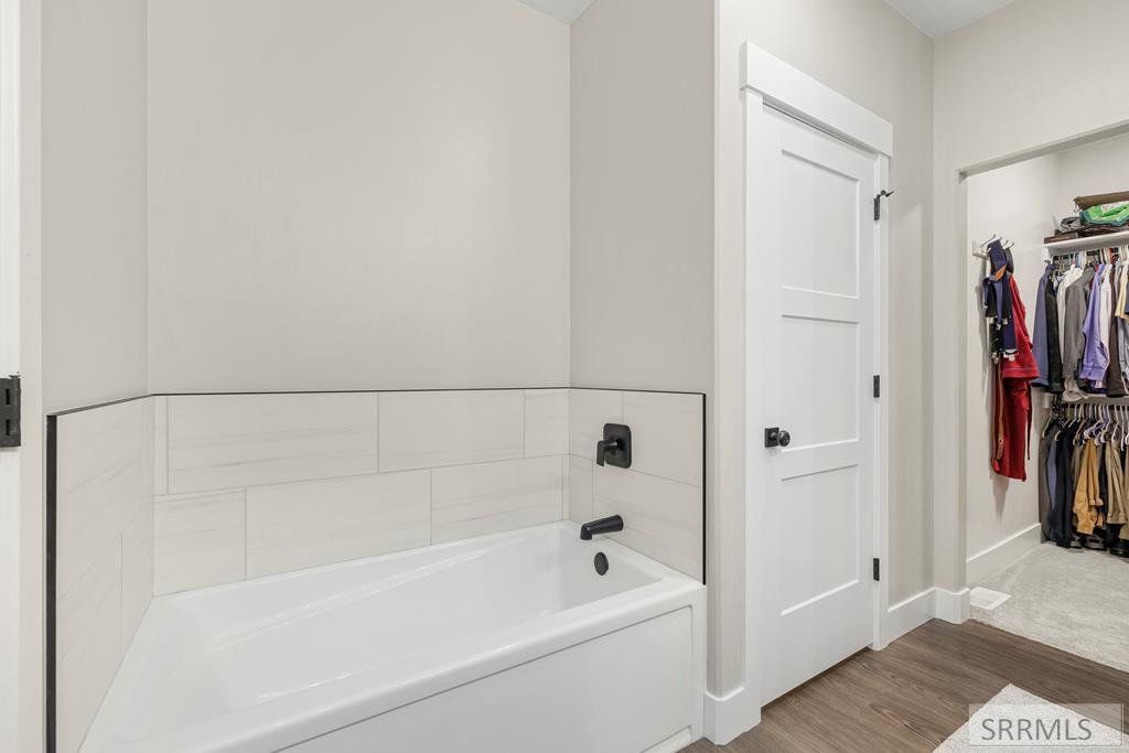 6184 Rolling Hills Loop Chubbuck, ID 83202 - Photo 19 of 49