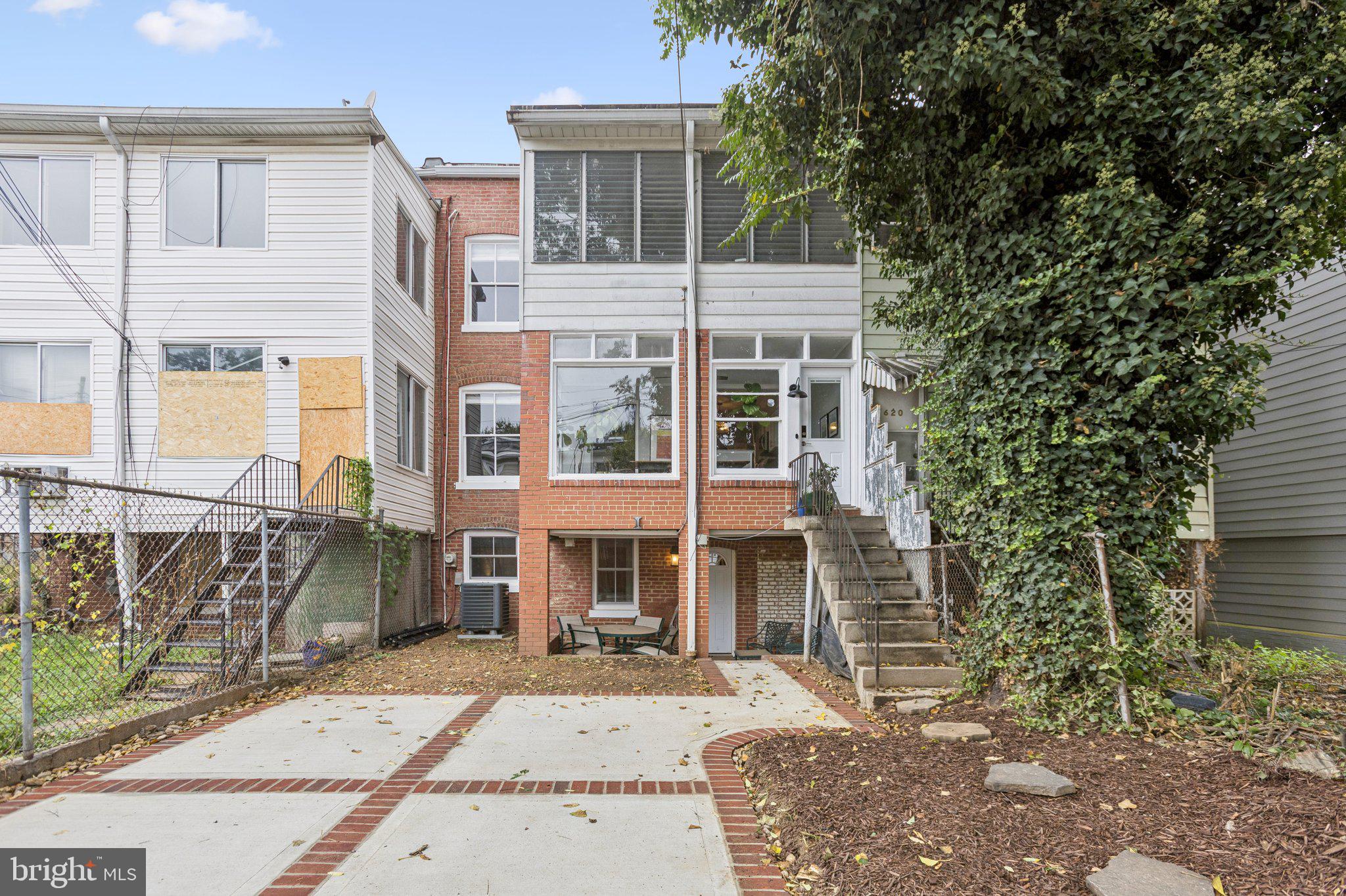 622 Quebec Place Northwest Washington, DC 20010 - Photo 23 of 29