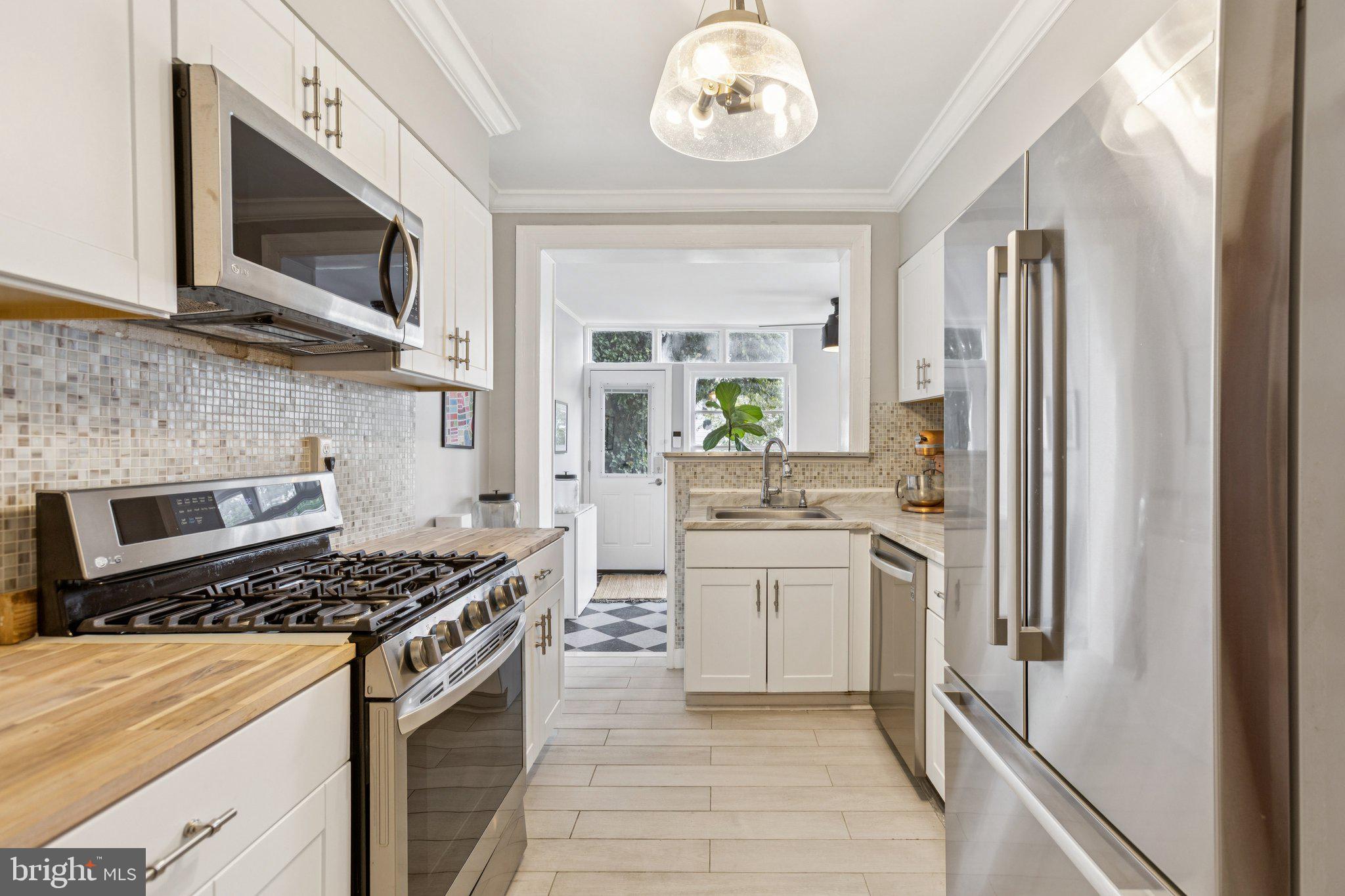 622 Quebec Place Northwest Washington, DC 20010 - Photo 8 of 29