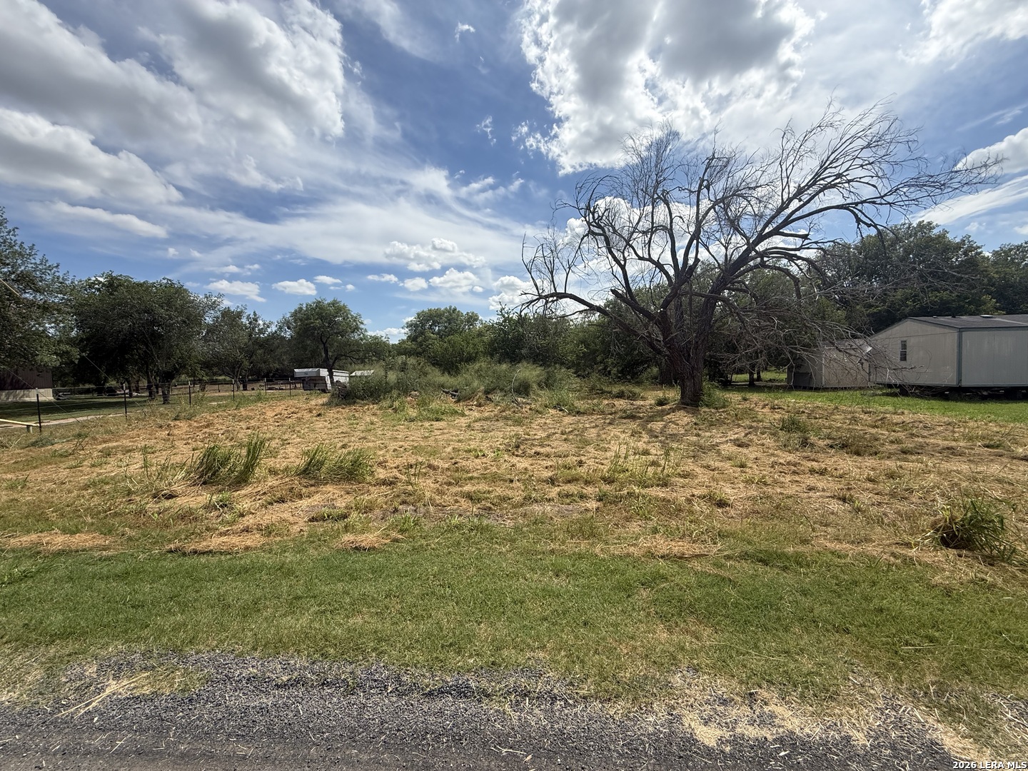 810 Shenandoah Street Poth, TX 78147 - Photo 2 of 9
