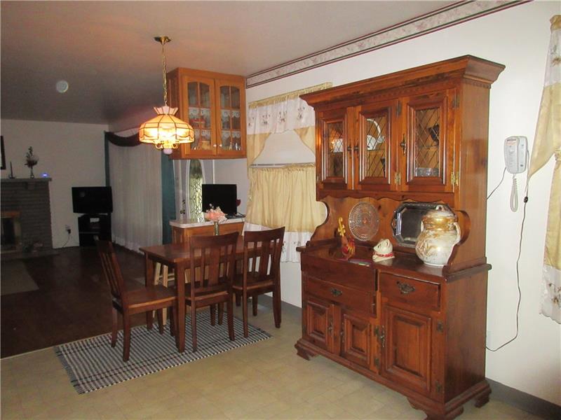 64 Old York Road Washington, PA 15301 - Photo 4 of 22