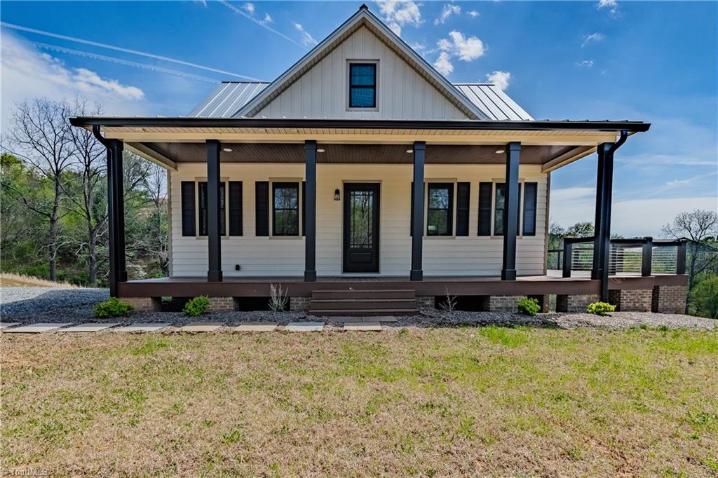 1518 Moxley Ridge Road Sparta, VA 28675 - Photo 3 of 46