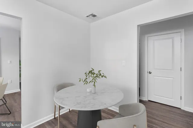 $2,000 | 20-3 Florence Tollgate, Florence, NJ 08518