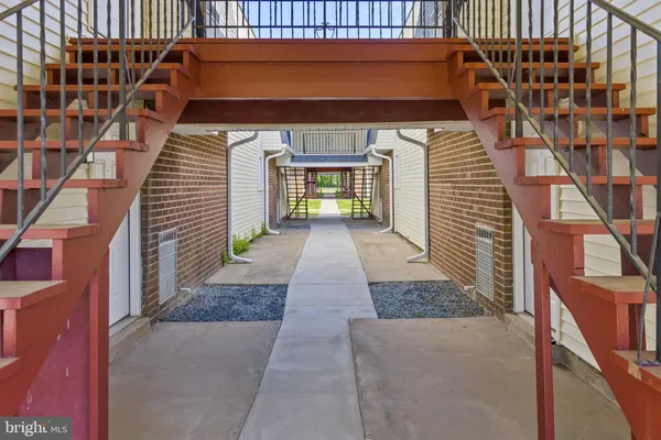 $2,000 | 20-3 Florence Tollgate Place, Florence, NJ 08518