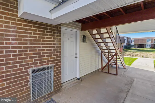 $2,000 | 20-3 Florence Tollgate Place, Florence, NJ 08518