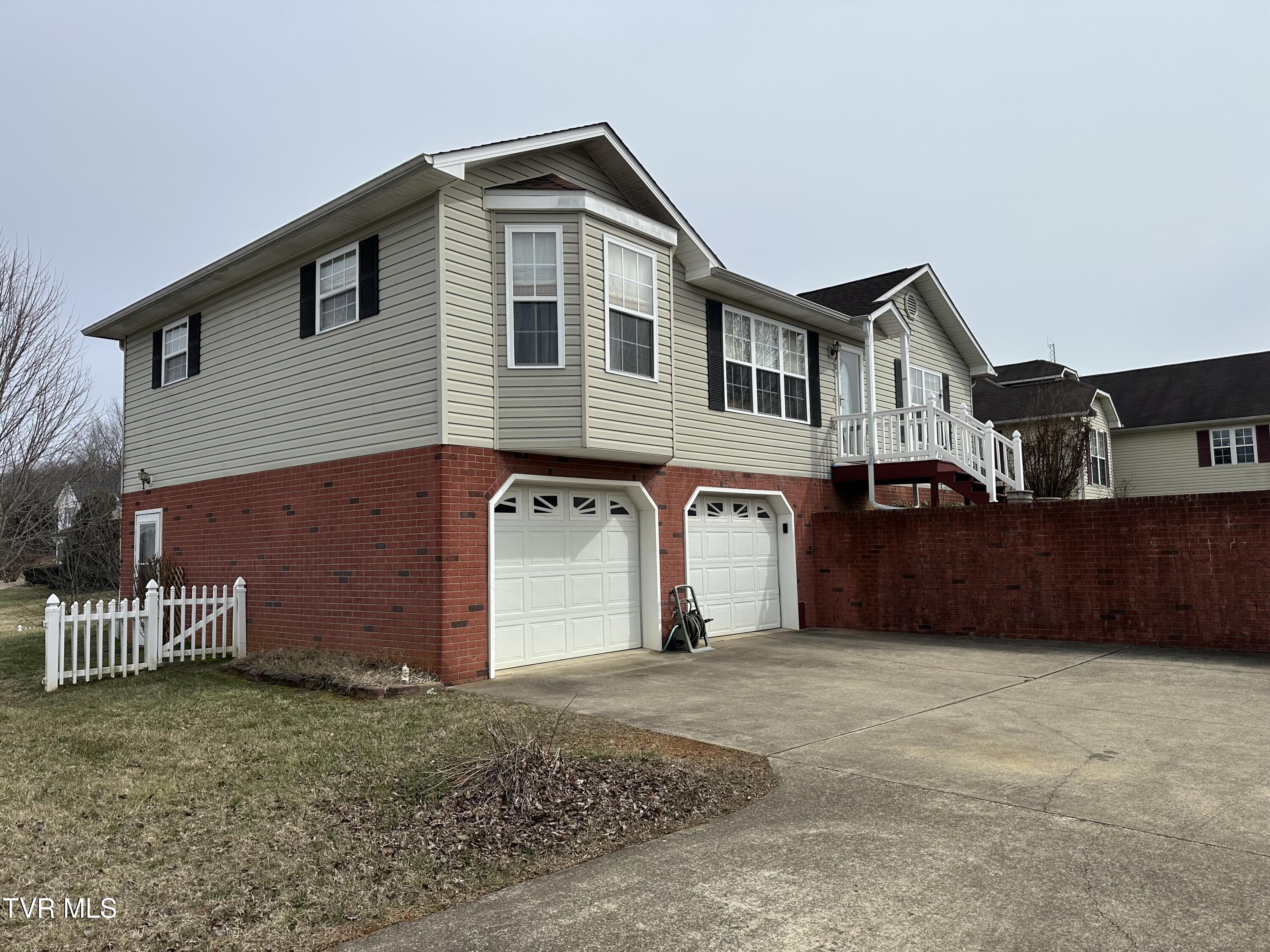 601 Mt Bethel Road Greeneville, TN 37745 - Photo 3 of 7 IMG_7778