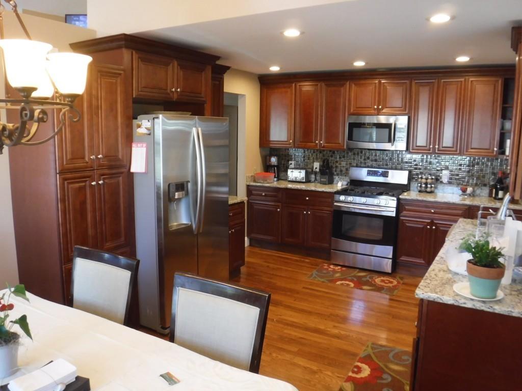 9 Howard Street Saugus, MA 01906 - Photo 6 of 24 Gallery Image 6