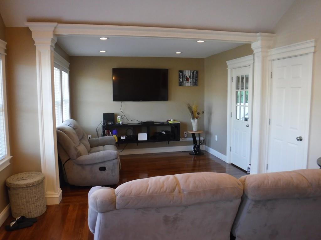 9 Howard Street Saugus, MA 01906 - Photo 9 of 24 Gallery Image 9