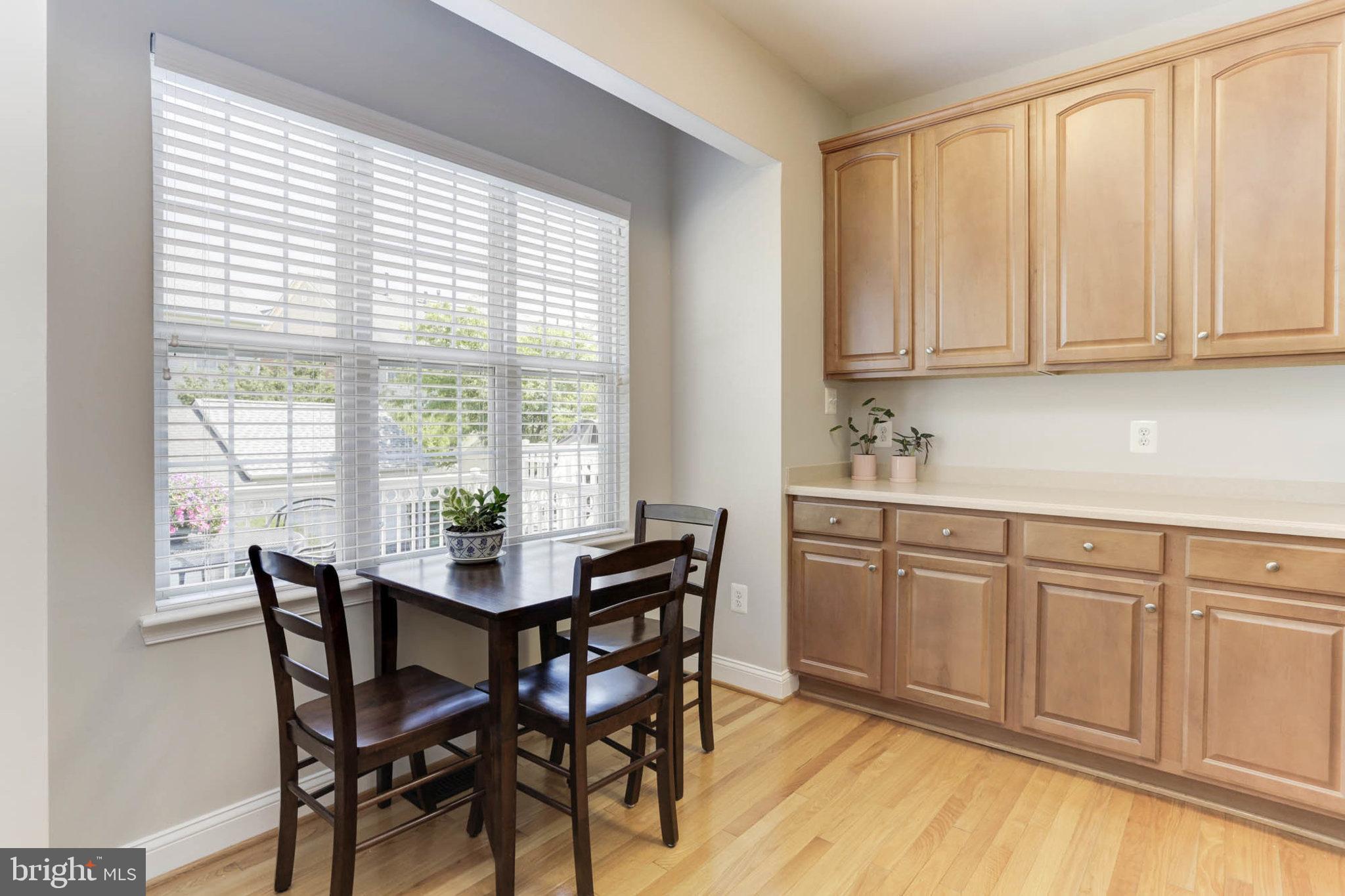 1027 Gaither Road Rockville, MD 20850 - Photo 14 of 71 Main Level - Eat-In Kitchen