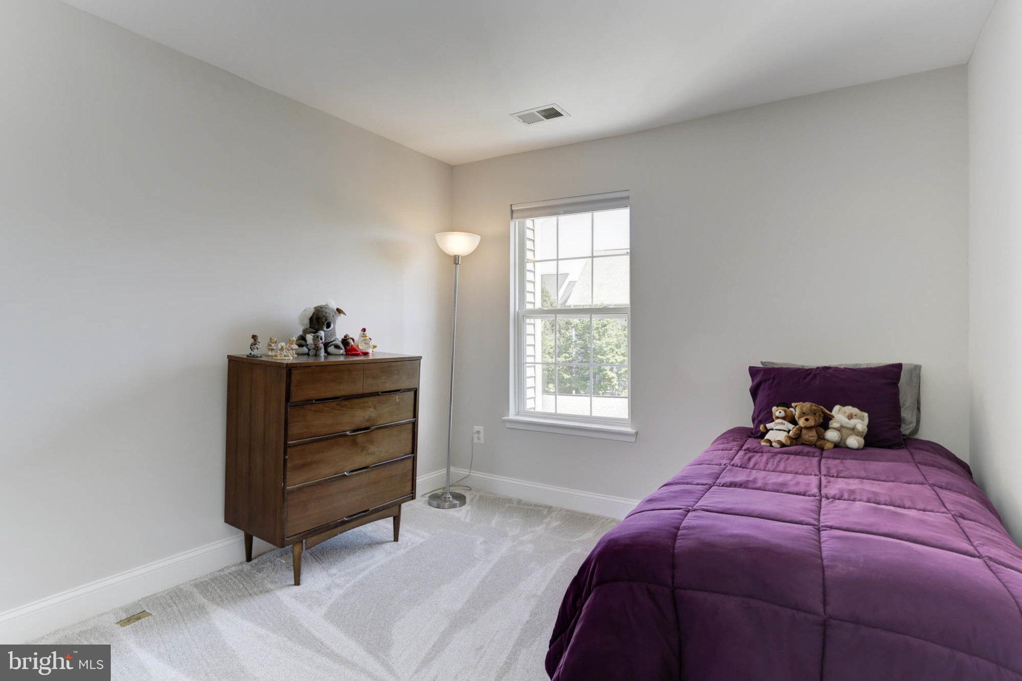 1027 Gaither Road Rockville, MD 20850 - Photo 29 of 71 3rd Floor - Bedroom 3 of 3