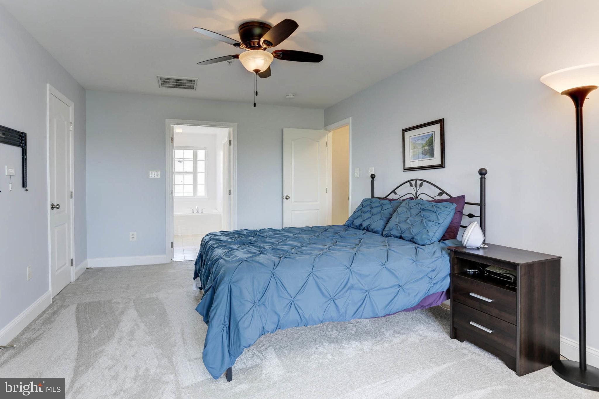 1027 Gaither Road Rockville, MD 20850 - Photo 36 of 71 4th Floor - Owners Bedroom Suite