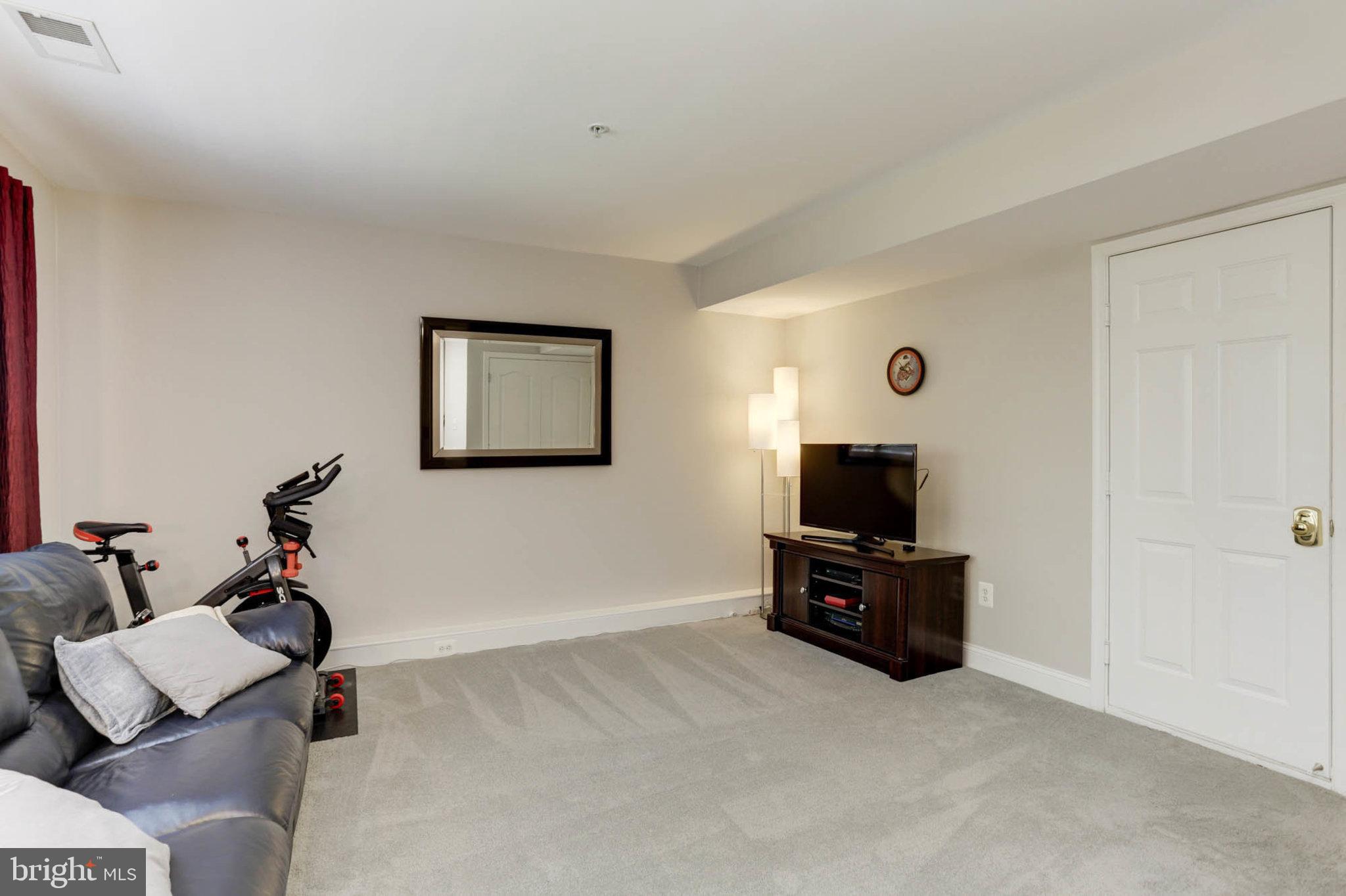 1027 Gaither Road Rockville, MD 20850 - Photo 5 of 71 1st Floor - Rec Room