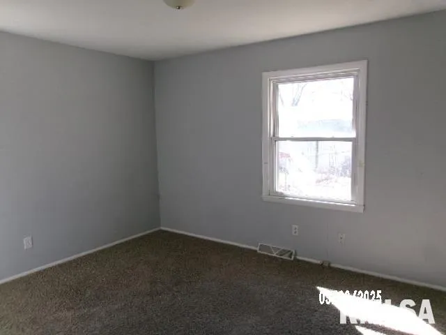 $85,000 | 2022 Windsor Street, Pekin, IL 61554