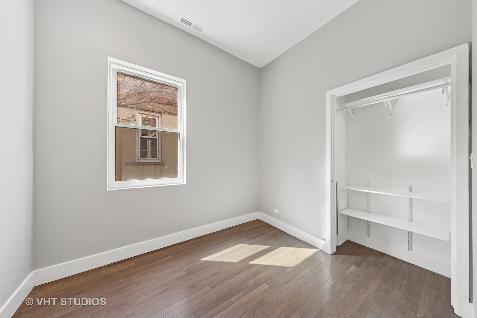 3342 South Giles Avenue Chicago, IL 60616 - Photo 24 of 35