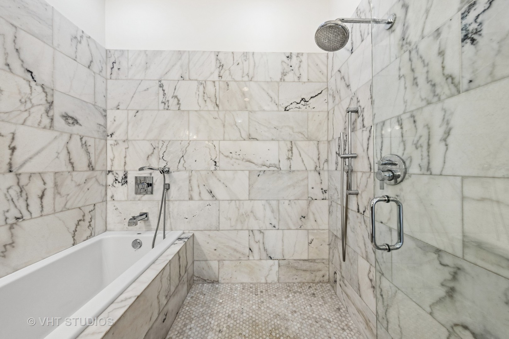 3342 South Giles Avenue Chicago, IL 60616 - Photo 28 of 35