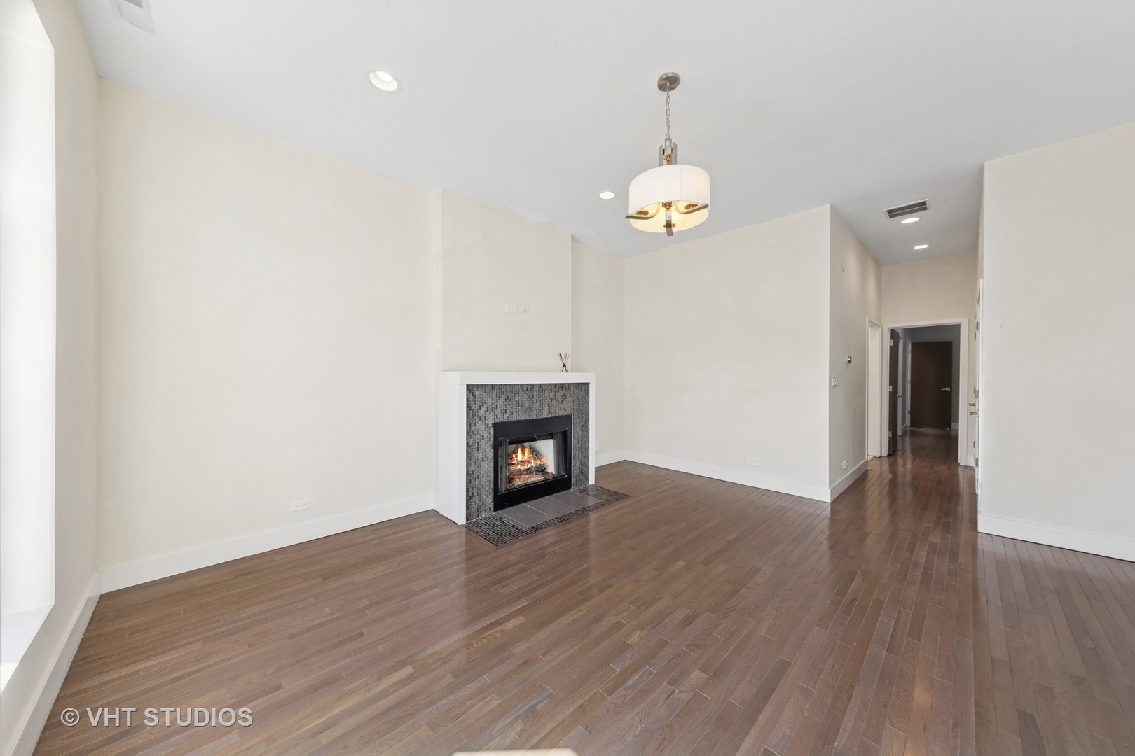 3342 South Giles Avenue Chicago, IL 60616 - Photo 31 of 35