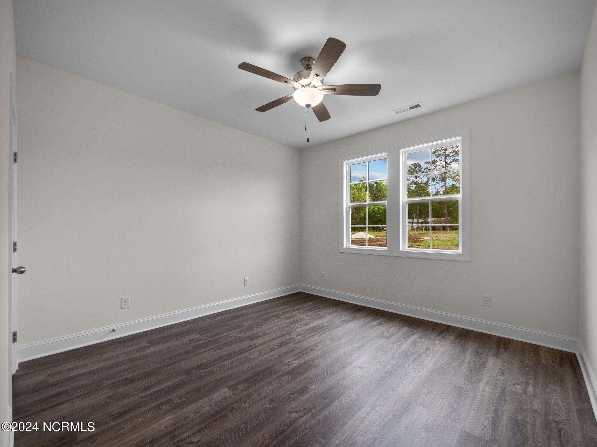 577 A I Taylor Road Richlands, NC 28574 - Photo 17 of 39 28-web-or-mls-M1B10410