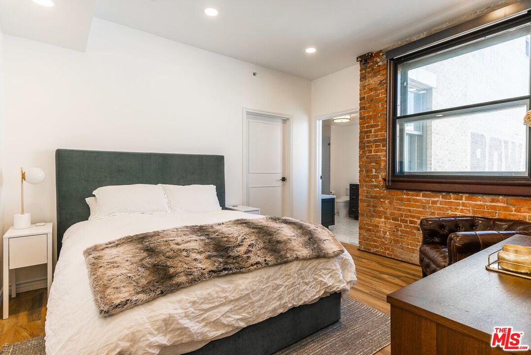 460 South Spring Street, Unit 1105 Los Angeles, CA 90013 - Photo 23 of 44 Gallery Image 23