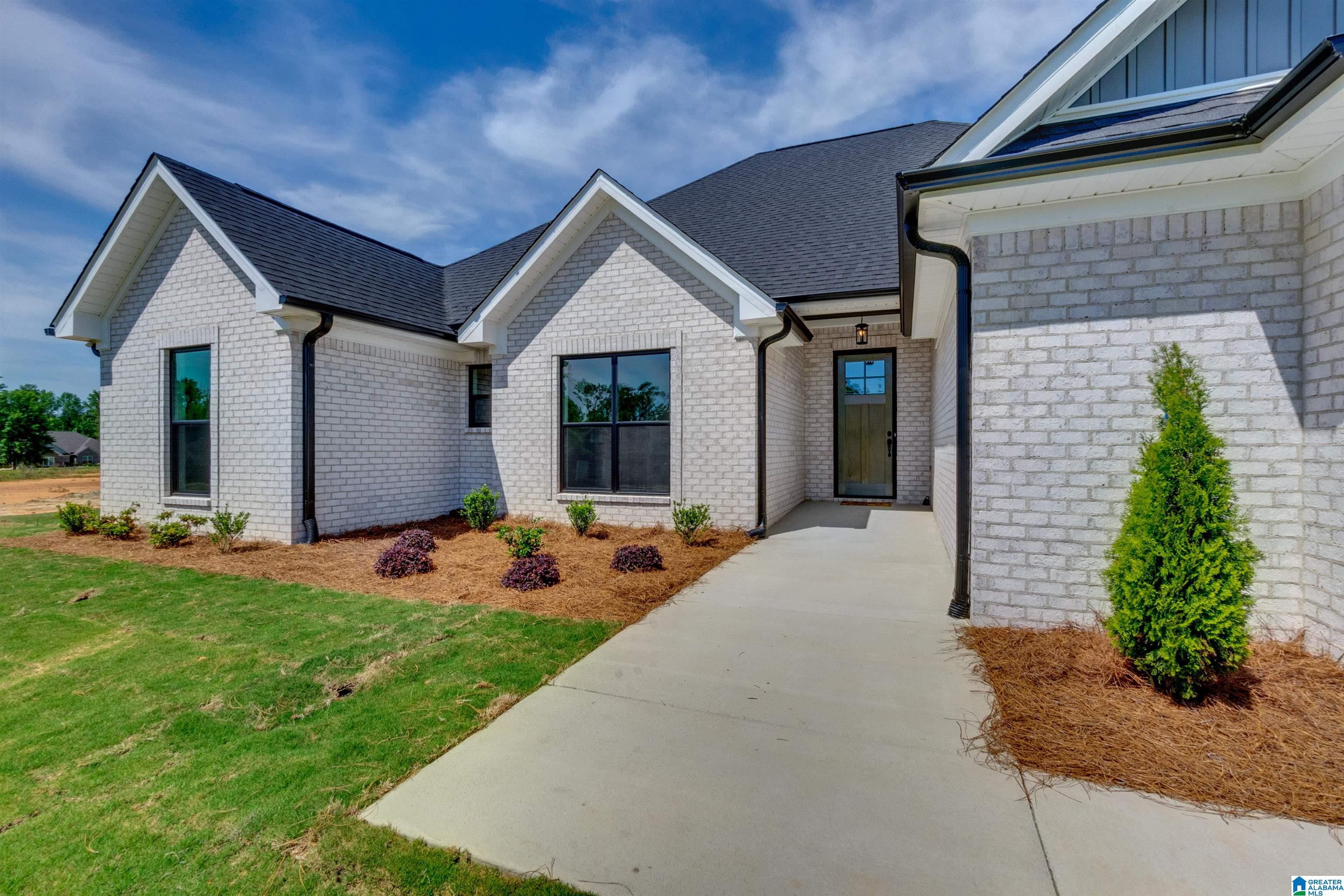80 Crest Loop Road Clanton, AL 35045 - Photo 5 of 45