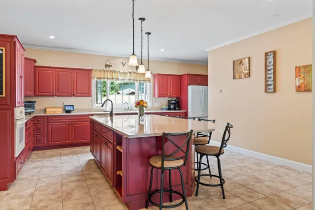 $659,000 | 25 Amos Court, Lewiston, ME 04240