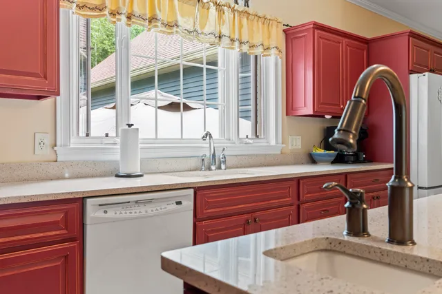 $659,000 | 25 Amos Court, Lewiston, ME 04240