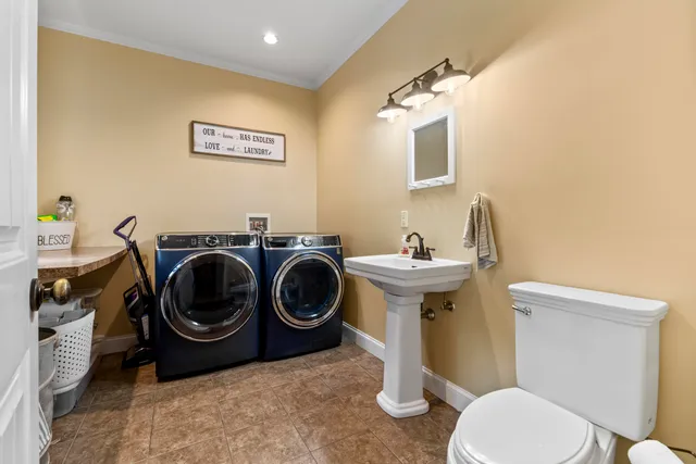 $659,000 | 25 Amos Court, Lewiston, ME 04240