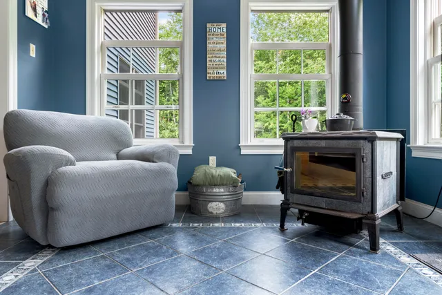 $659,000 | 25 Amos Court, Lewiston, ME 04240