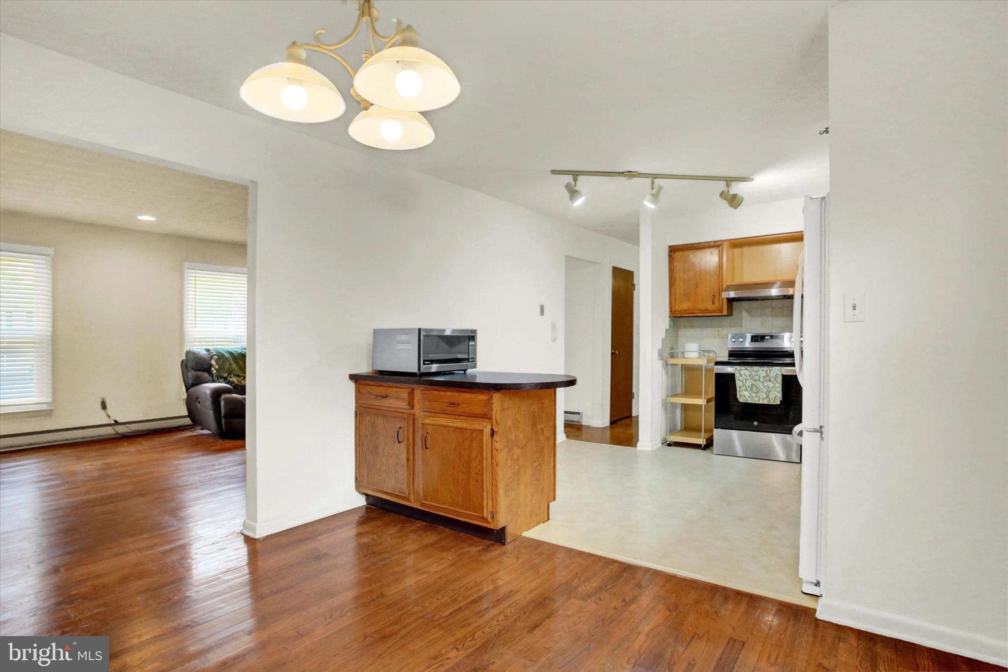 429 North Scenic Road Harrisburg, PA 17109 - Photo 13 of 37 Kitchen has updated appliances.