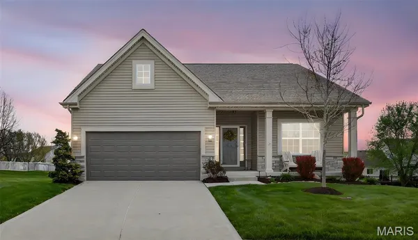 $490,000 | 527 Columbia Downs Drive, Lake St. Louis, MO 63367