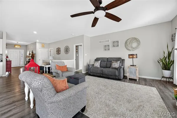 $490,000 | 527 Columbia Downs Drive, Lake St. Louis, MO 63367