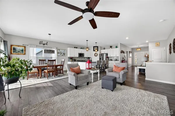 $490,000 | 527 Columbia Downs Drive, Lake St. Louis, MO 63367