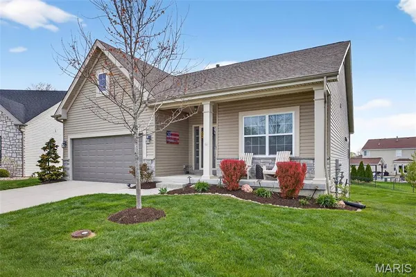 $490,000 | 527 Columbia Downs Drive, Lake St. Louis, MO 63367