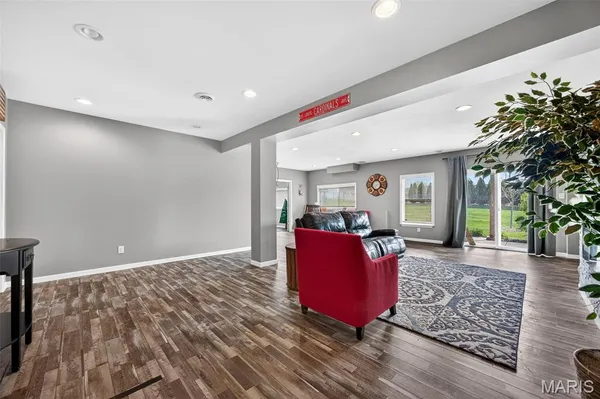 $490,000 | 527 Columbia Downs Drive, Lake St. Louis, MO 63367