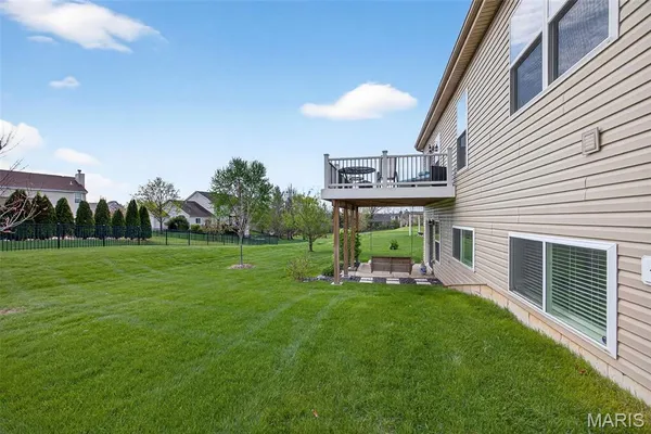 $490,000 | 527 Columbia Downs Drive, Lake St. Louis, MO 63367