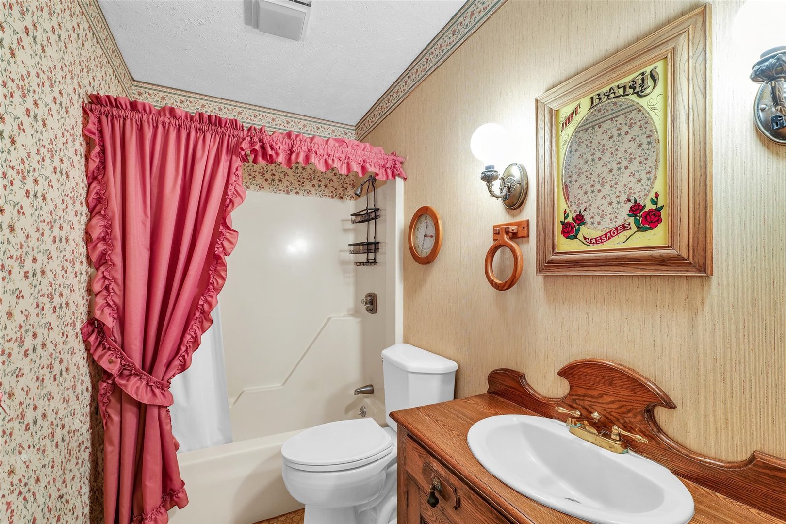 13809 Pine Road Dewitt, IL 61735 - Photo 19 of 46 a bathroom with a sink toilet and vanity