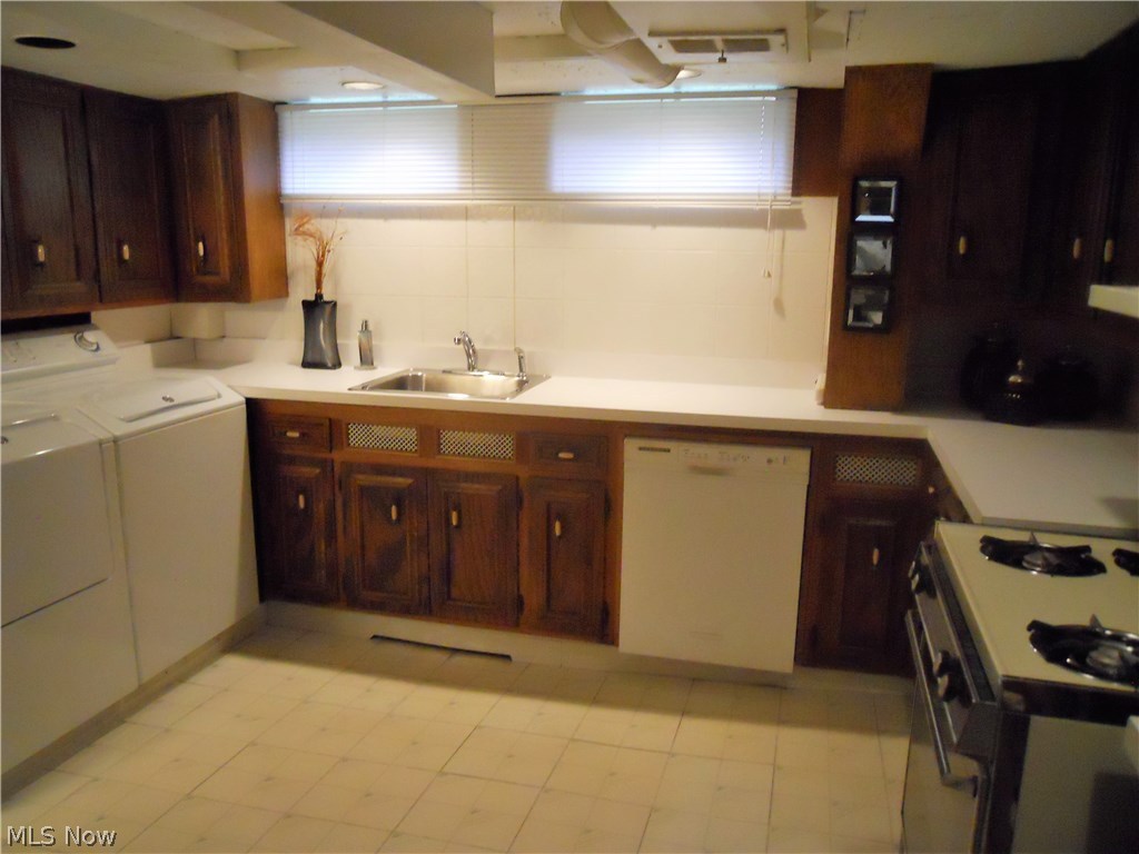 9409 David Road Garfield Heights, OH 44125 - Photo 10 of 20 Full Kitchen in the basement.