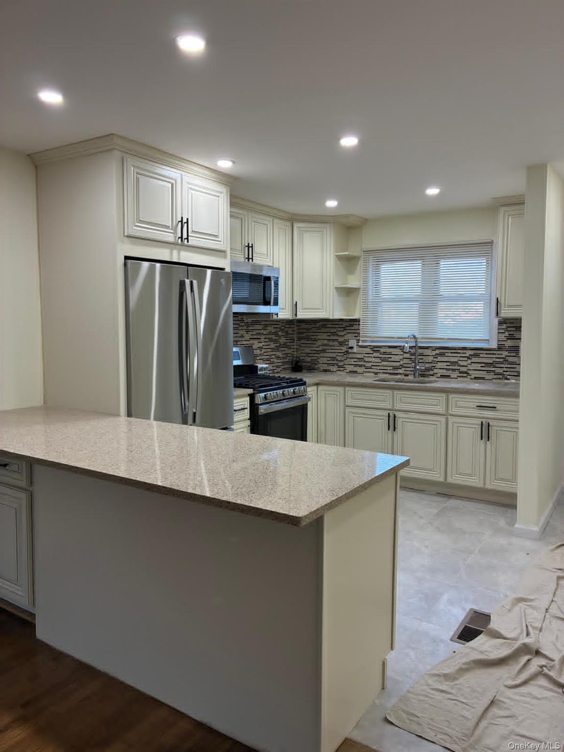 122-52 Springfield Boulevard Queens, NY 11413 - Photo 4 of 25