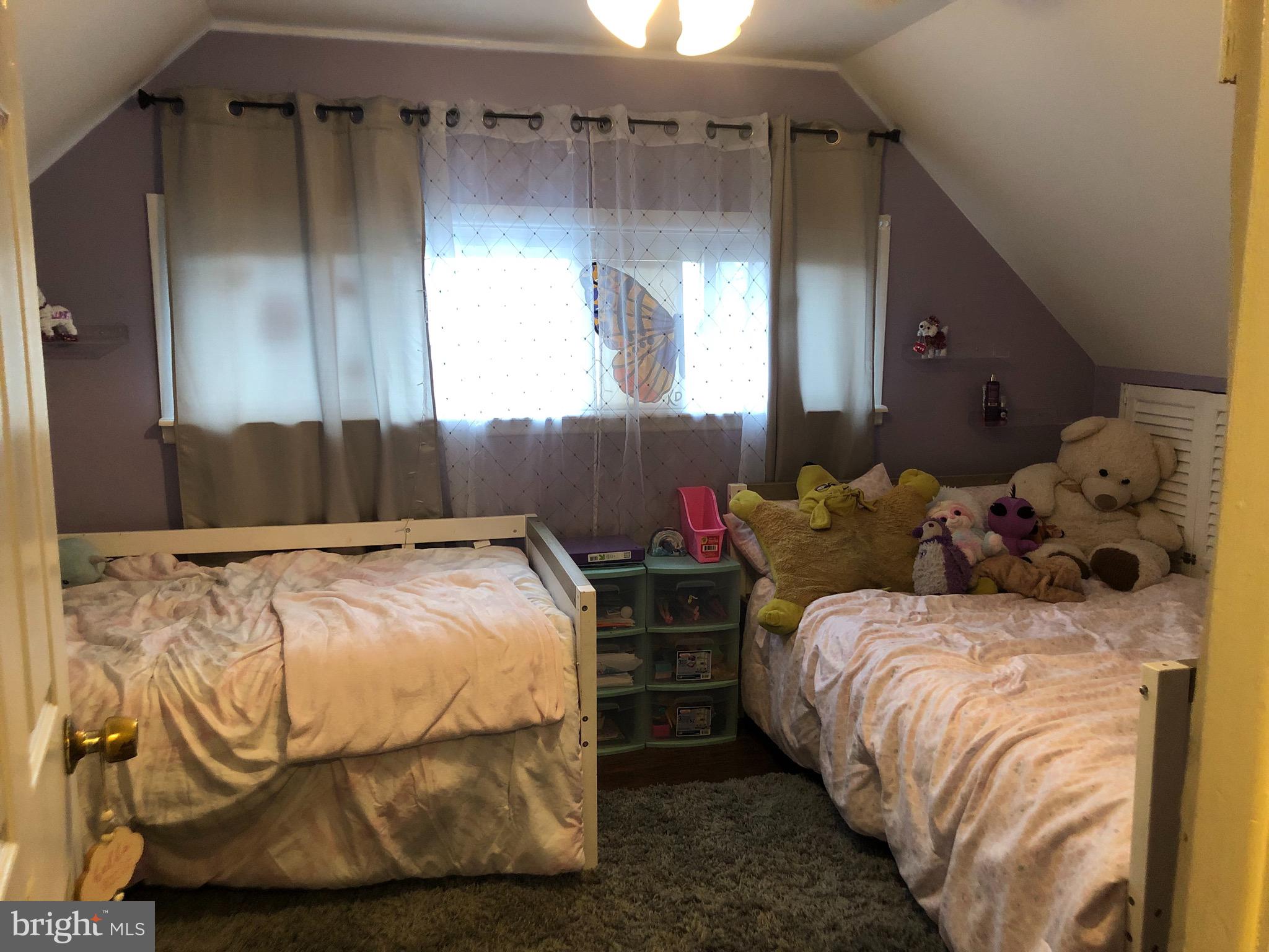 111 Plumtree Road Levittown, PA 19056 - Photo 14 of 18 Gallery Image 14