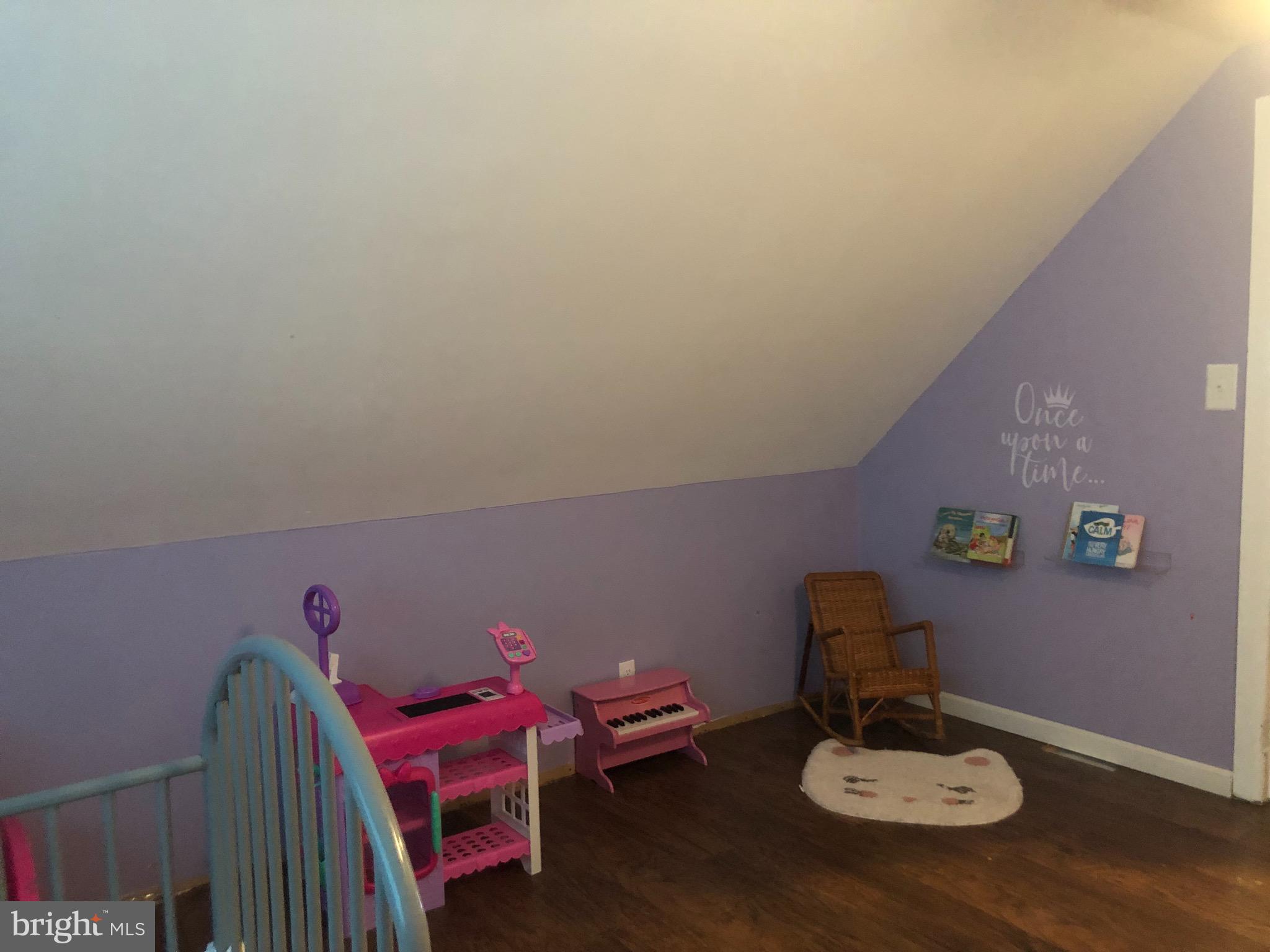 111 Plumtree Road Levittown, PA 19056 - Photo 15 of 18 Gallery Image 15