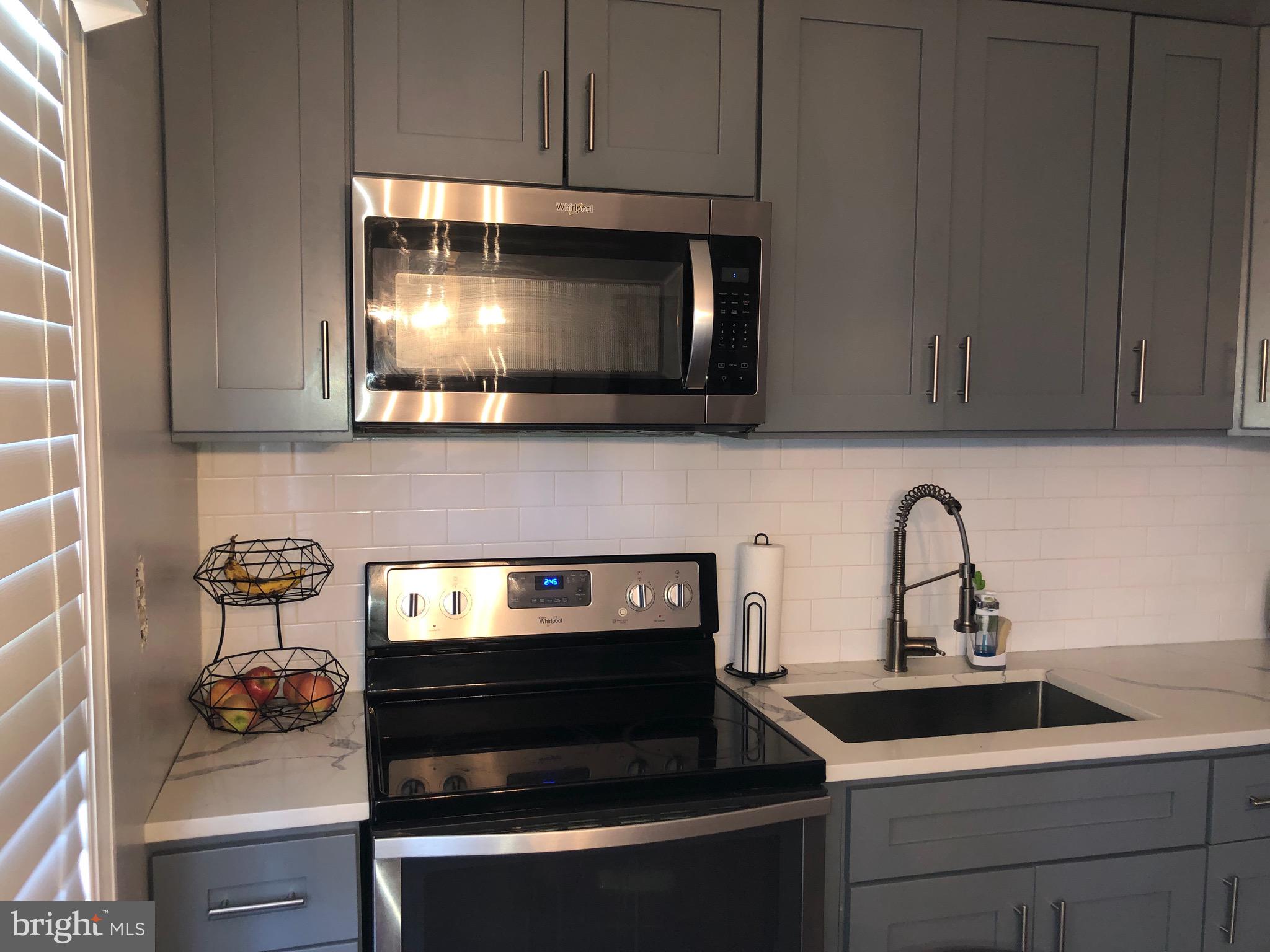 111 Plumtree Road Levittown, PA 19056 - Photo 2 of 18 Gallery Image 2