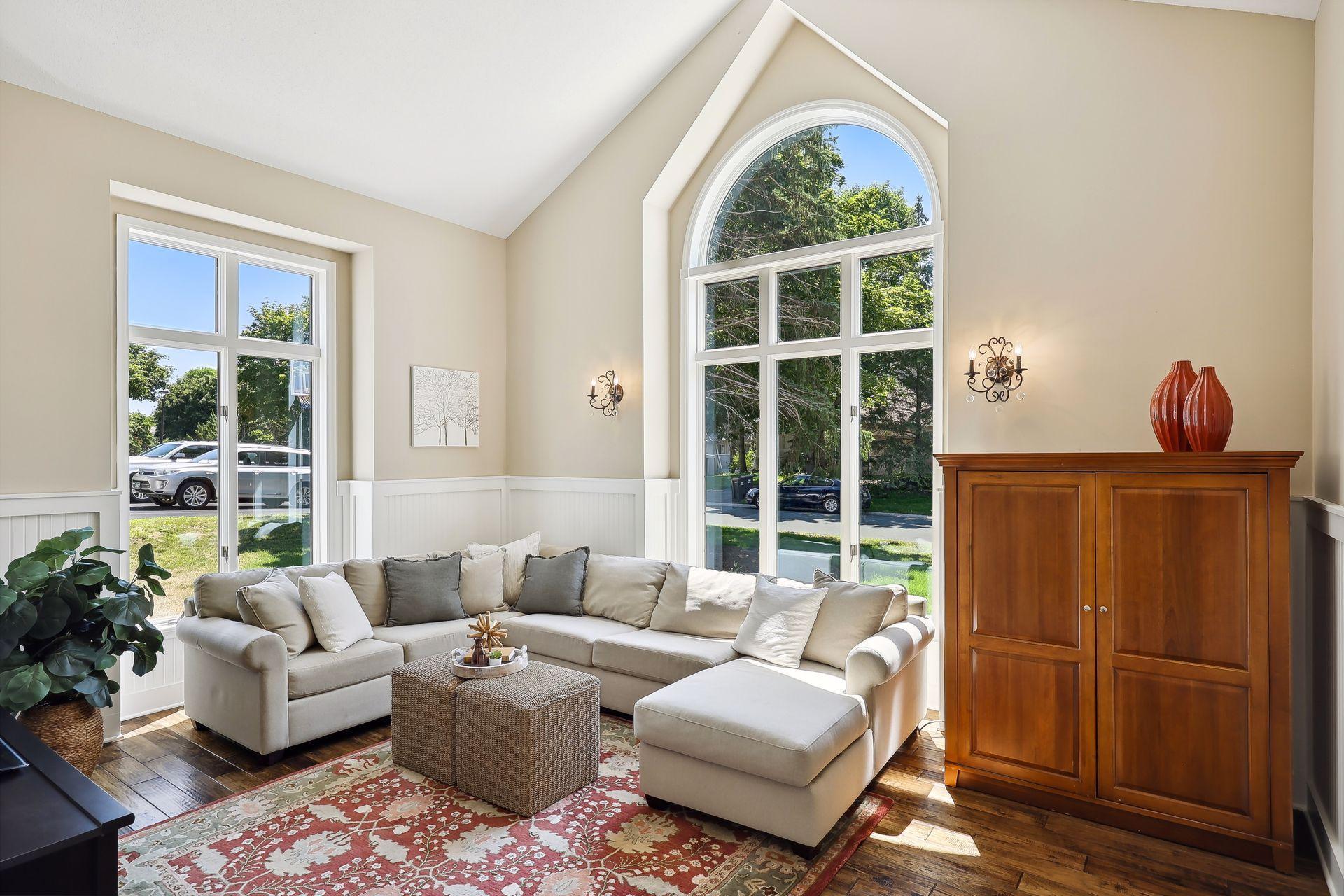 10480 Bluff Road Eden Prairie, MN 55347 - Photo 8 of 46 Gallery Image 8