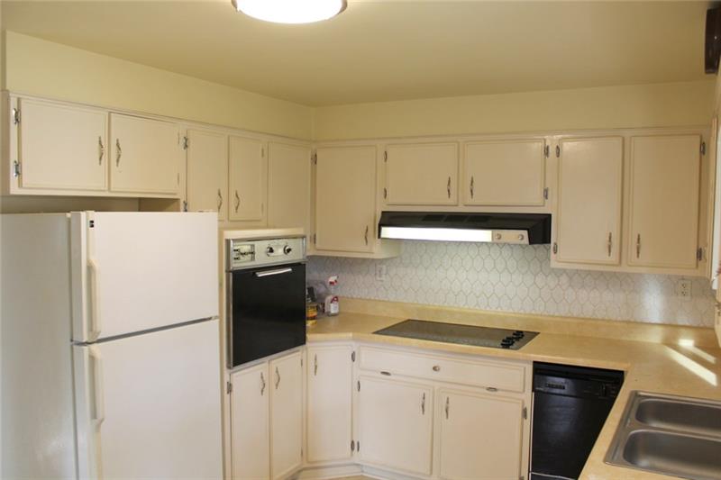2560 Nicholson Road Sewickley, PA 15143 - Photo 10 of 23 Gallery Image 10