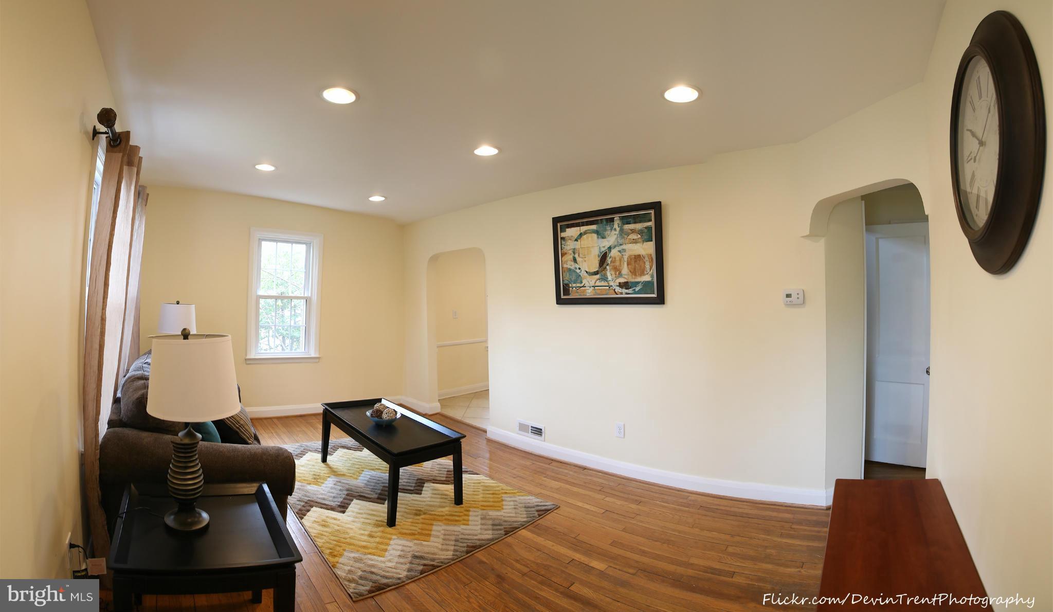 2909 Church Road Baltimore, MD 21234 - Photo 4 of 17 Living Room