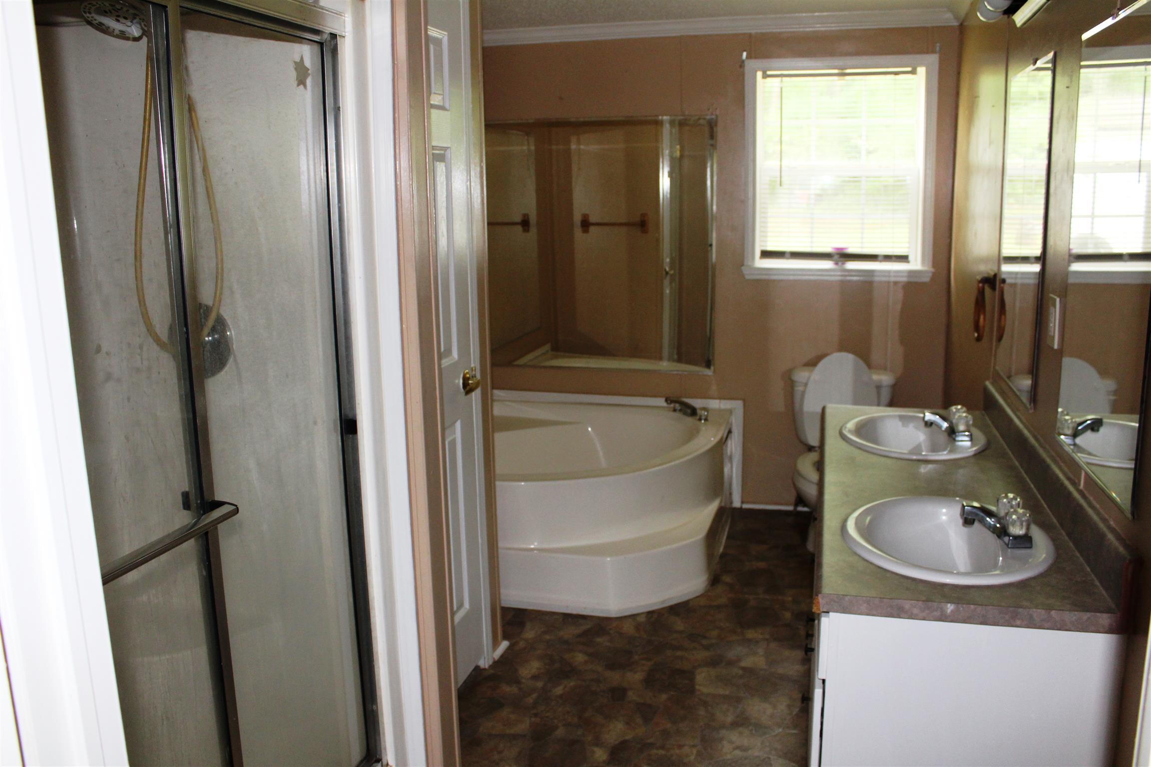 301 Sunset Point Road McMinnville, TN 37110 - Photo 14 of 15 Gallery Image 14
