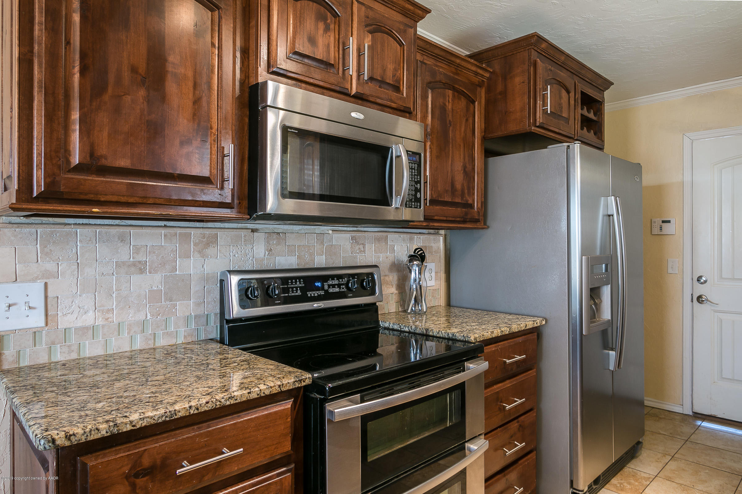 5709 South Milam Street Amarillo, TX 79110 - Photo 5 of 17 005_Kitchen 2