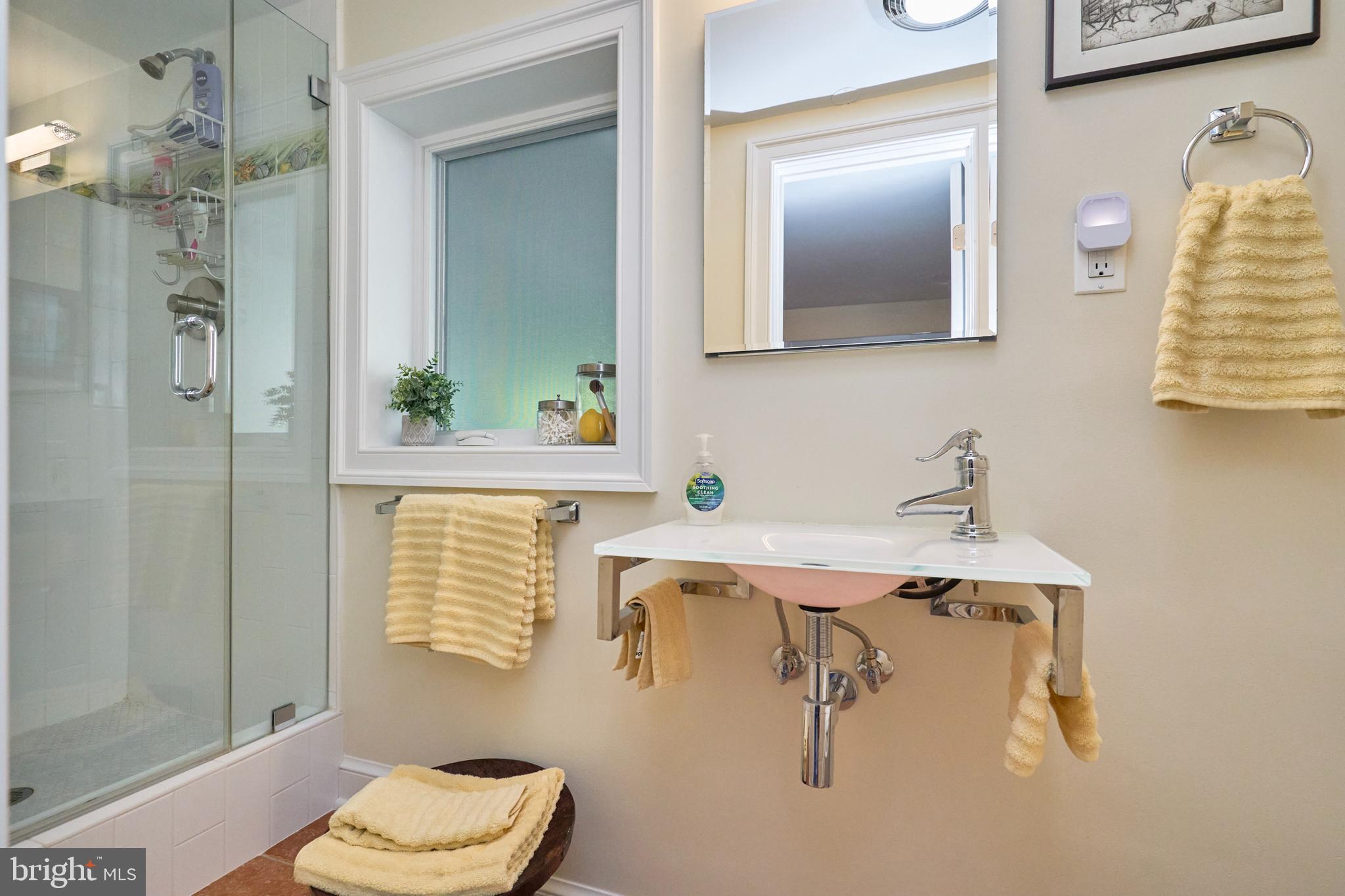 6208 Arkendale Road Alexandria, VA 22307 - Photo 41 of 53 Gallery Image 41