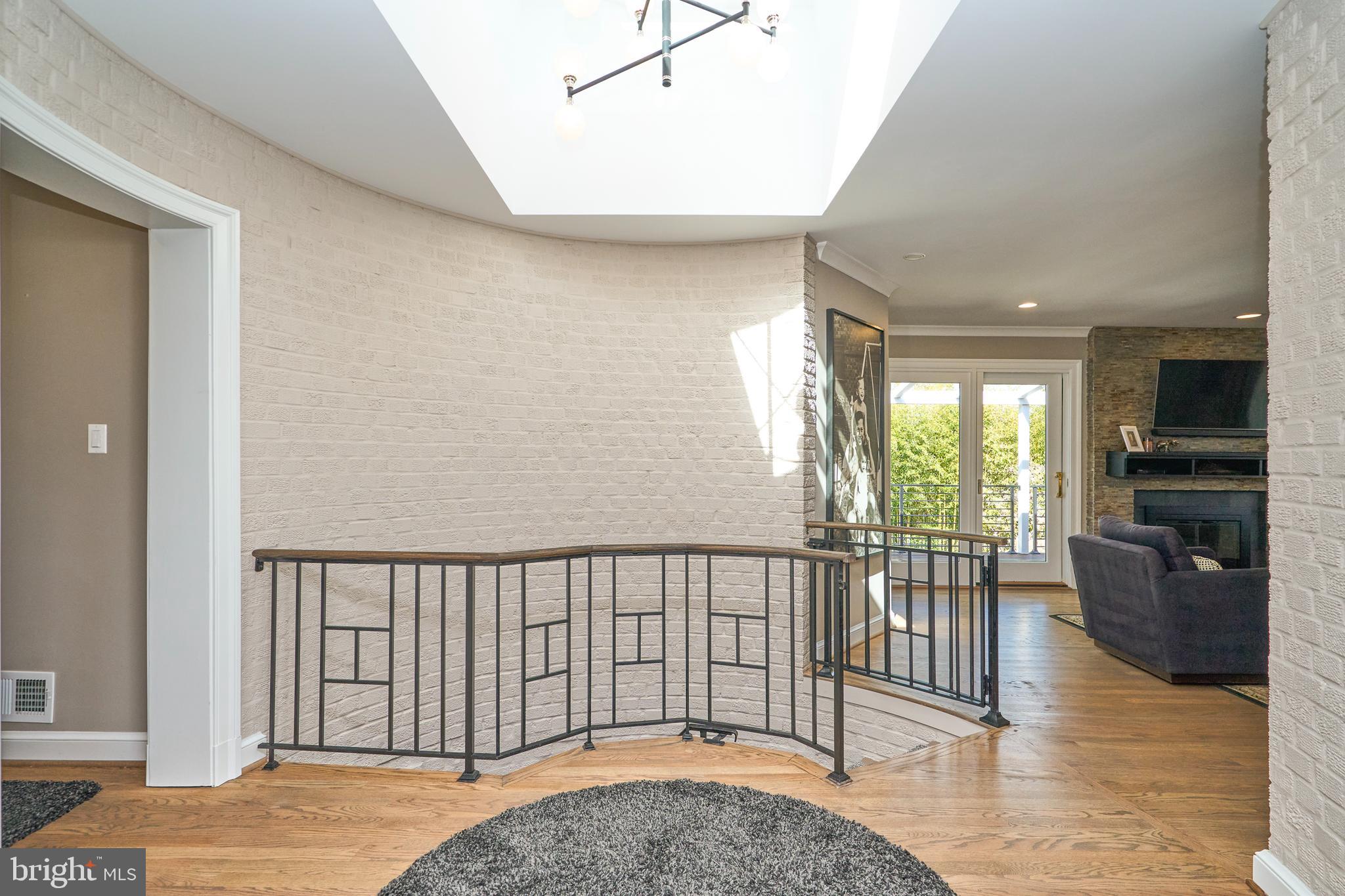 6208 Arkendale Road Alexandria, VA 22307 - Photo 6 of 53 Gallery Image 6