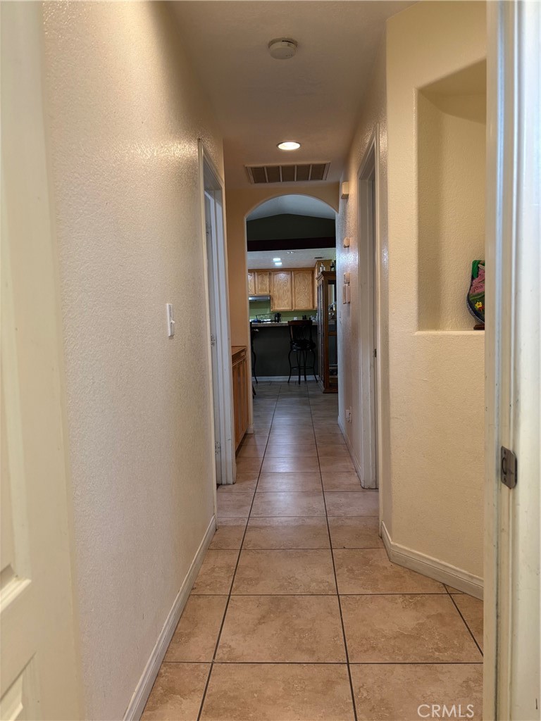 14980 Pendleton Street Hesperia, CA 92345 - Photo 19 of 27 a view of a hallway