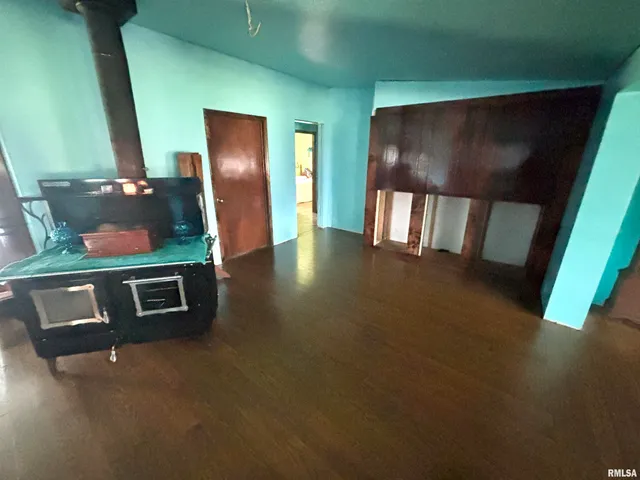 $215,000 | 257 County Highway 16, Xenia, IL 62899