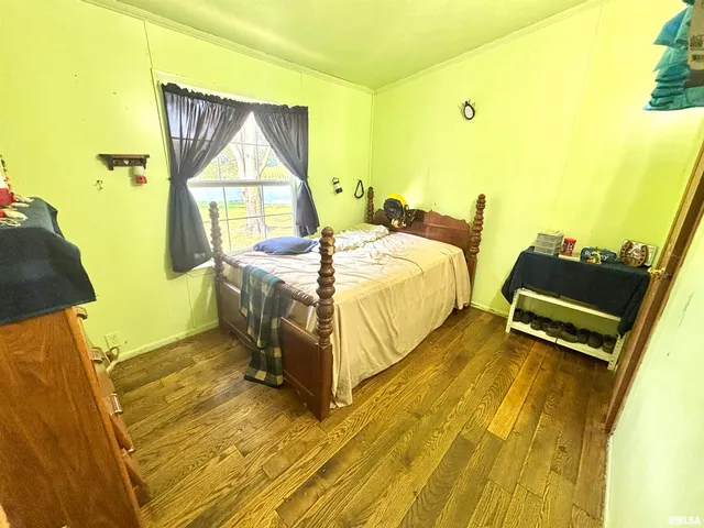 $215,000 | 257 County Highway 16, Xenia, IL 62899